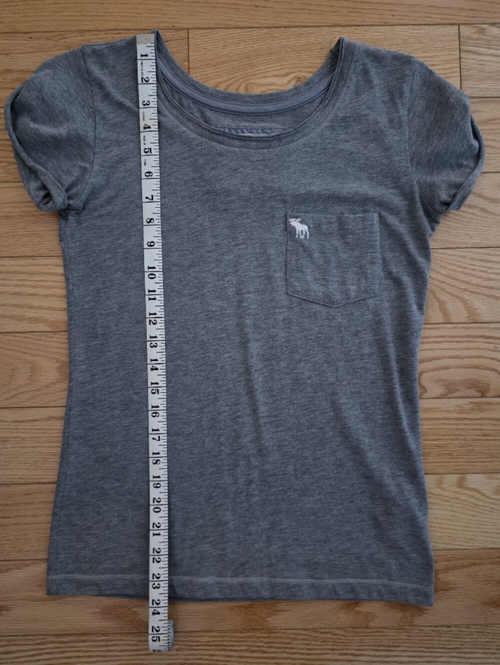 Abercrombie & Fitch Short Sleeve Pocket Tee, Heather Gray, XS - Picture 8 of 8